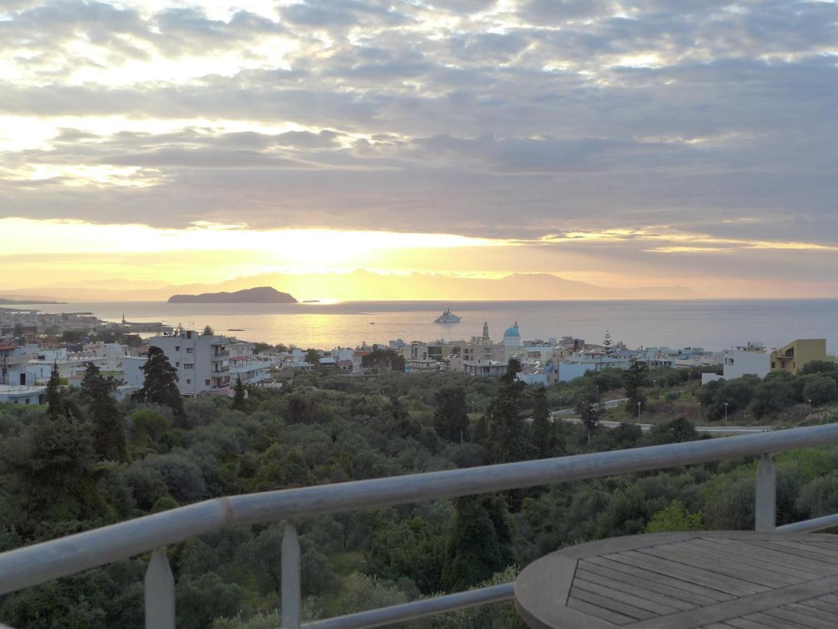 Wide-View & Quiet Apartment Chania La Canea Exterior foto